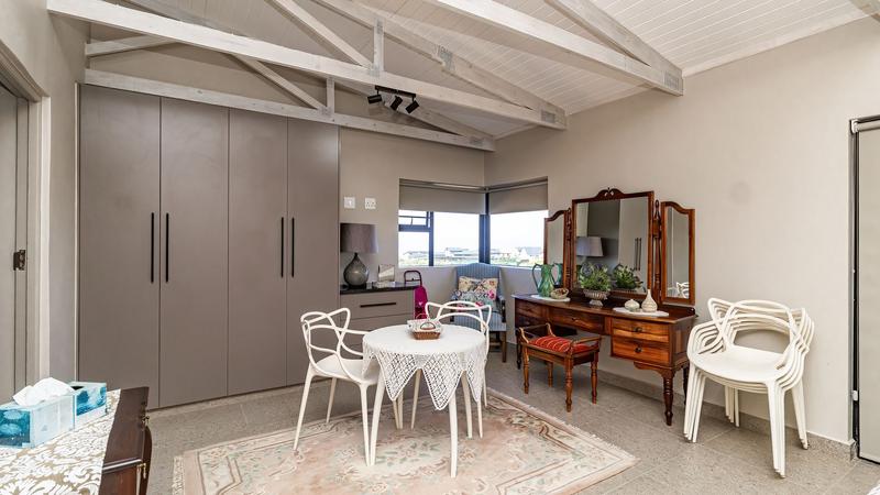 3 Bedroom Property for Sale in Outeniqua Strand Western Cape